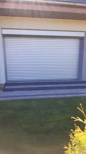 Montaż żaluzji okiennych – precyzyjnie, dokładnie, niezawodnie