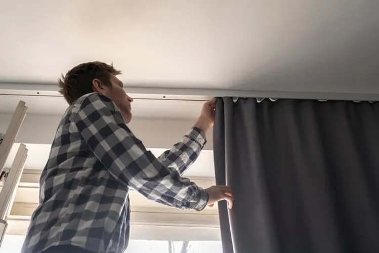 Szybka instalacja karniszy od specjalistów w swojej dziedzinie