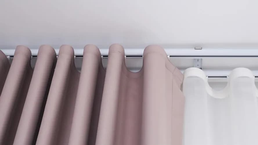 Profesjonalny montaż karniszy sufitowych i ściennych