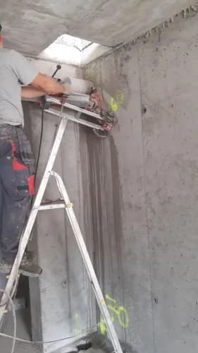 Przewierty w betonie, wiercenie otworów, wiertnica, hilti, ciecie.