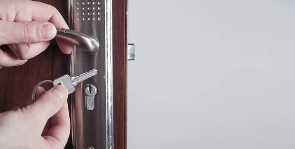 Fachowa instalacja zamków z zabezpieczeniem