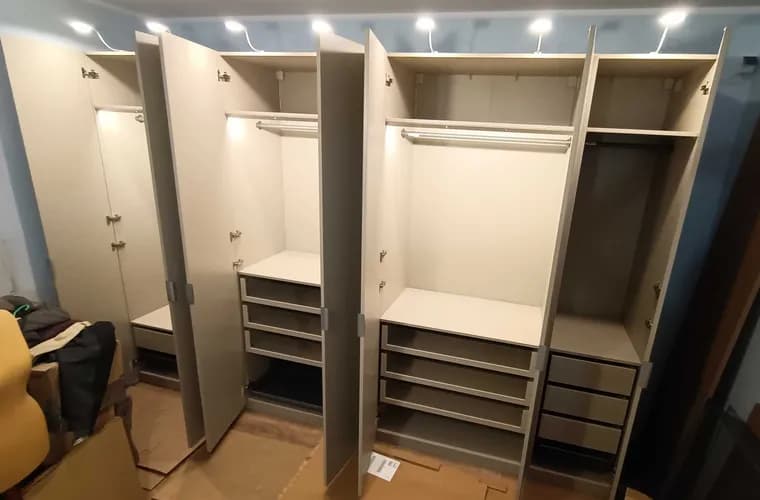 Kompleksowy montaż zestawów mebli - solidnie