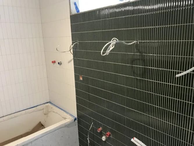Montaż kabiny prysznicowej w mieszkaniu lub domu