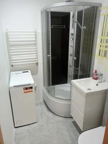 Złota rączka – instalacja umywalki