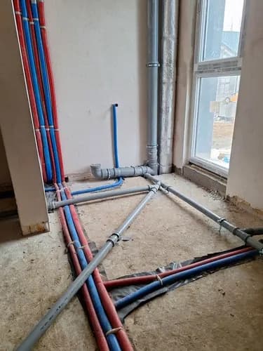 🔧 Rozprowadzanie instalacji wodnej – szybko i fachowo!