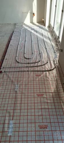 Podłączenie rur grzewczych do centralnego ogrzewania