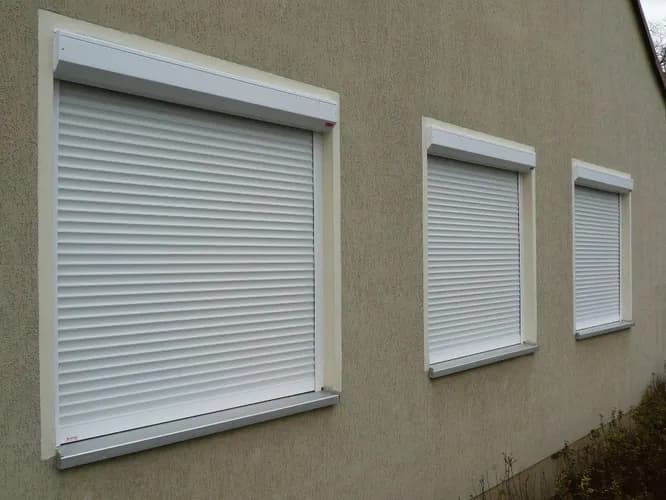 Usługa montażu żaluzji okiennych – tanio i fachowo