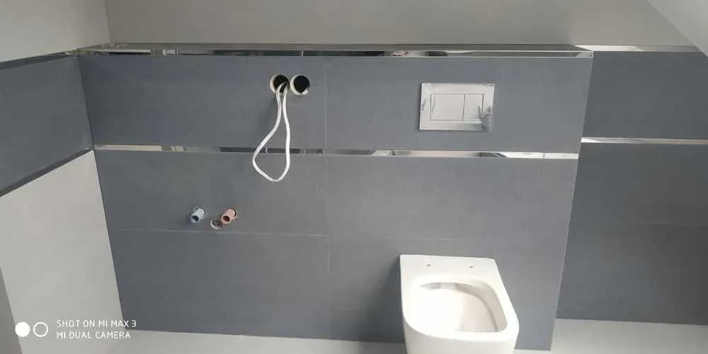 Wymiana starej toalety i montaż nowej – bez zbędnych problemów.