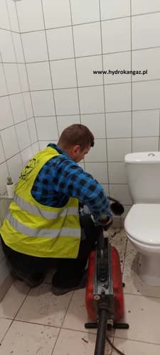 Podłączenie toalety do całej instalacji