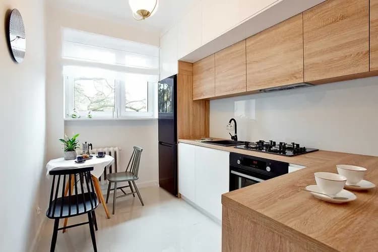 Pilny montaż baterii