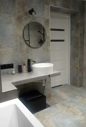 Profesjonalne montowanie luster we wnętrzu