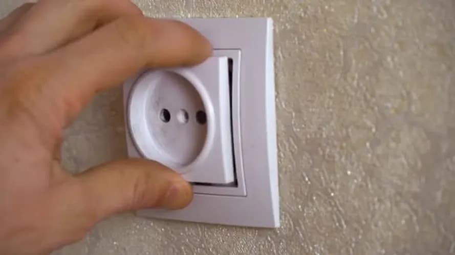 Ремонт розеток в Тримісті - виїзд професіонала в той же день