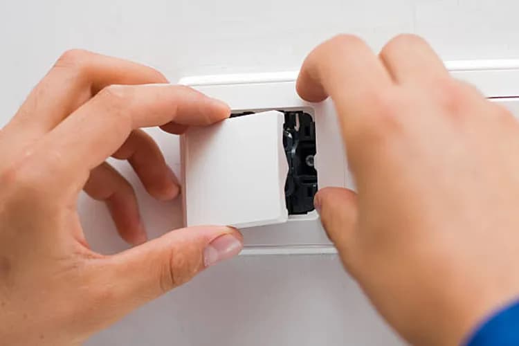 Handyman (hydraulik, elektryk)