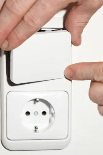 Prace elektryczne — wymiana każdego rodzaju włączników