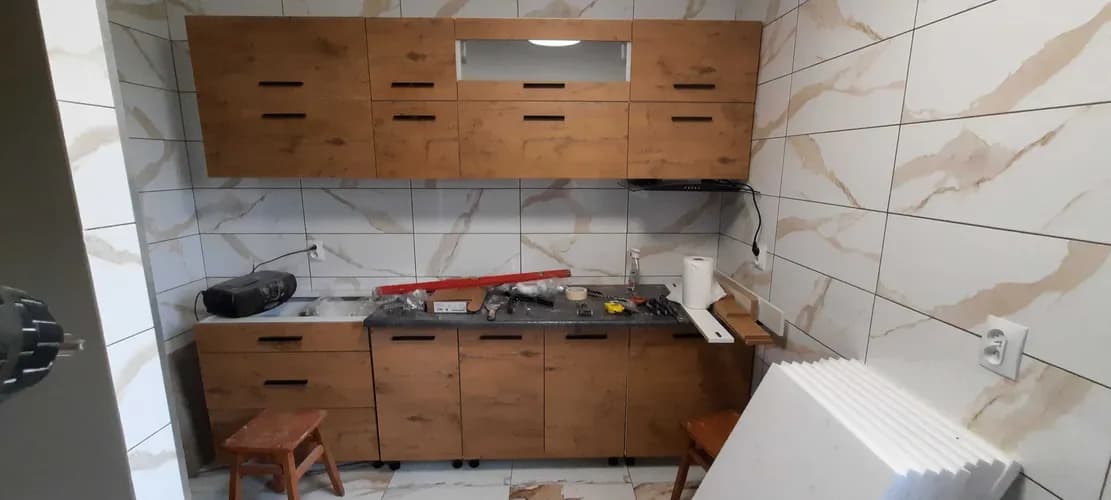 Montaż mebli w domu i biurze