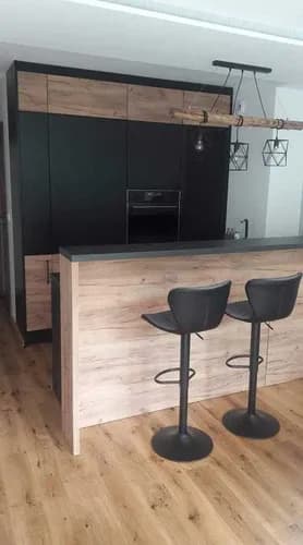 Mężczyzna na godzinę – składanie mebli