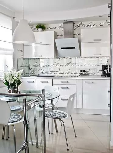 Mężczyzna na godzinę – składanie mebli