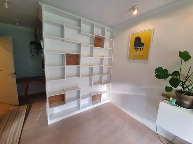 Mężczyzna na godzinę – składanie mebli