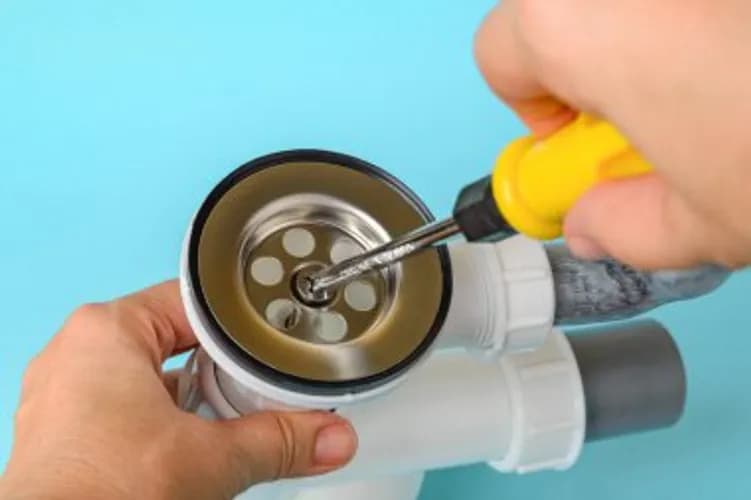 Гданськ. Професійне підключення сифона