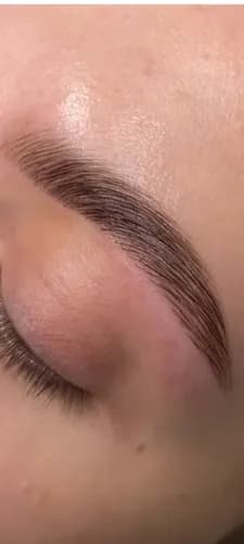 Брови у тренді