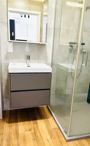 Szybko, czysto i solidnie – montaż zlewów