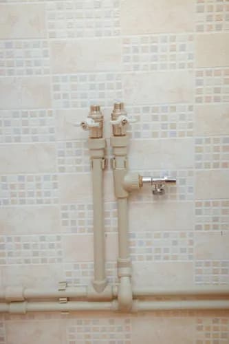 Hydraulik do montażu rur wodociągowych w Gdańsku i okolicach