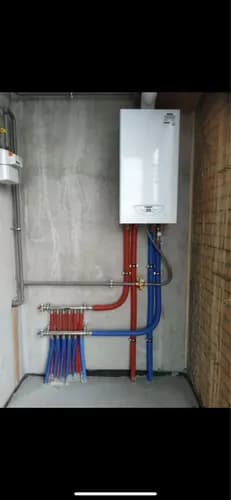 Hydraulik do montażu rur kanalizacyjnych szybko i solidnie