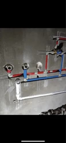 Hydraulik do montażu rur kanalizacyjnych szybko i solidnie