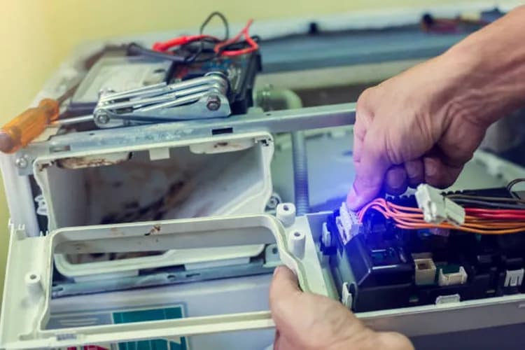 Wymiana modułu elektronicznego pralki