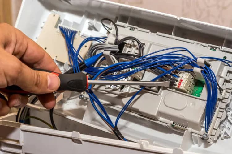Naprawa i wymiana elektronicznej płyty pralki