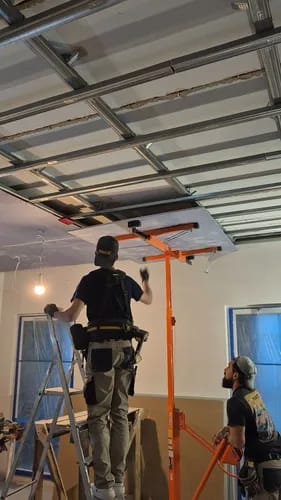 Монтаж гипсокартона (ГКЛ): Установка Стен и Потолков "Под Ключ" в Варшаве