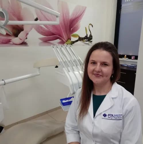 Przebarwione zęby estetyczna stomatologia wybielanie i ICON Warszawa