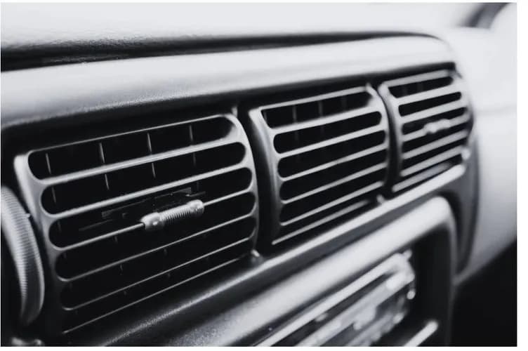 Słabo chłodzi klima - doładowanie freonem Warszawa