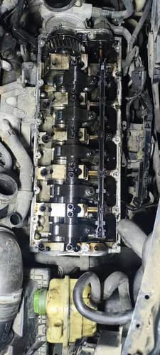 Silnik hałasuje na zimno - wymiana łańcucha rozrządu Warszawa