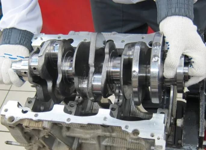 Klekocze na zimnym - regeneracja wału korbowego Warszawa