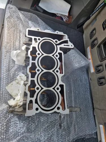 Przegrzany silnik - wymiana uszczelki pod głowicą Warszawa