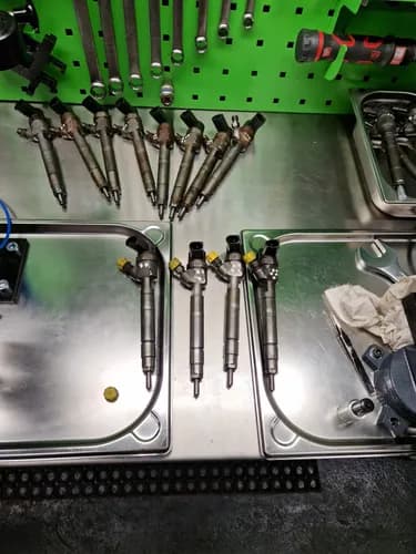 Kopci na czarno - czyszczenie wtryskiwaczy wysokoprężnych Warszawa