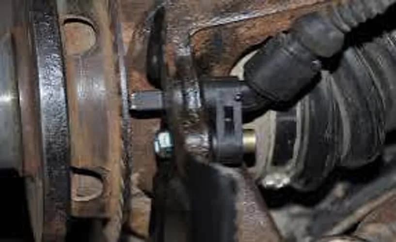 Горить лампа на панелі заміна датчика в Варшаві