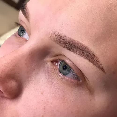 Makijaż permanentny brwi bez bólu i stresu