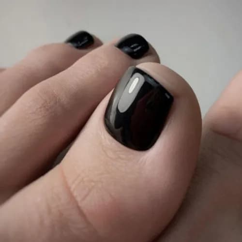 Higiena i piękny wygląd paznokci zależą od jakości pedicure