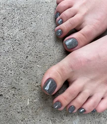 Zabieg nawilżający stopy i pielęgnujący paznokcie