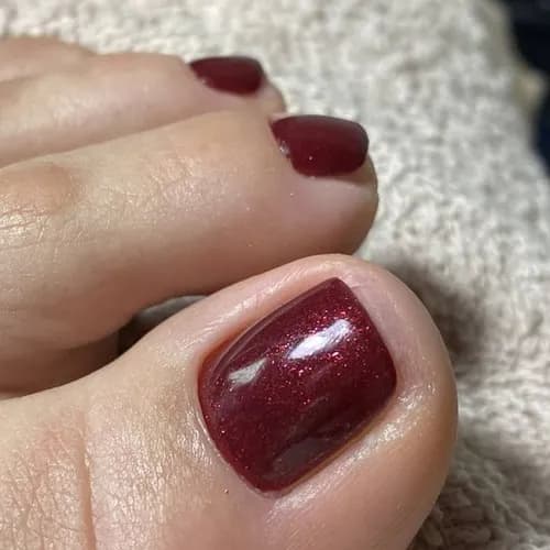 Pedicure higieniczny eliminujący suchość skóry stóp i poprawiający kondycję paznokci