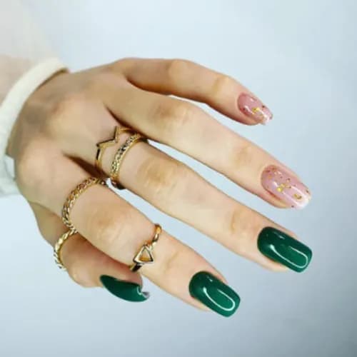 Класичний манікюр - ідеальний баланс стилю та догляду