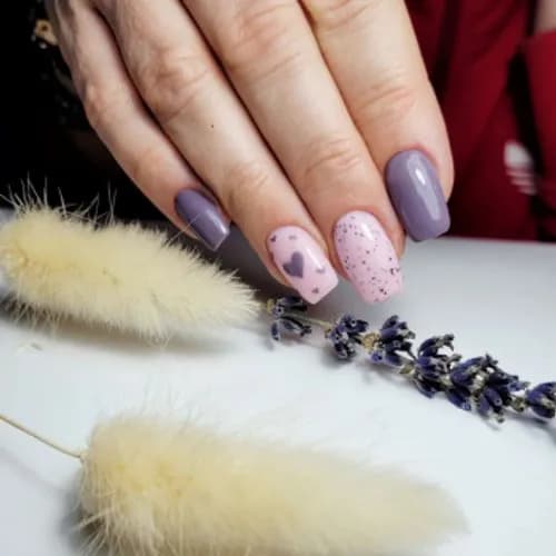 Tradycja piękna: klasyczny manicure od naszych mistrzów.