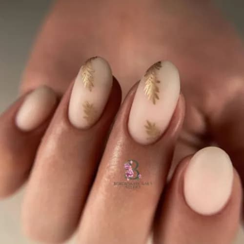 Manicure europejski – sztuka prostoty