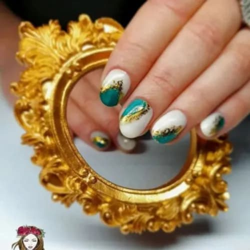 Manicure z dbałością o każdy szczegół.