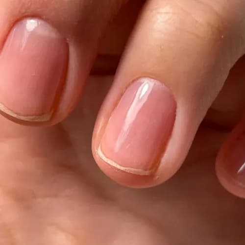 Aparaturowy manicure na dłużej