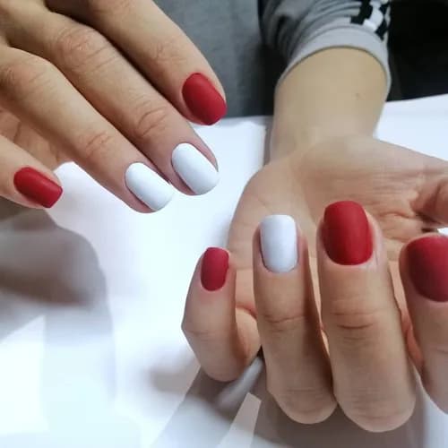 Estetyczne pokrycie paznokci