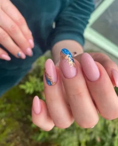 Przyjdź na zabieg malowania paznokci, a Twój wygląd będzie idealny.