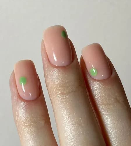 Интенсивный кислотный маникюр